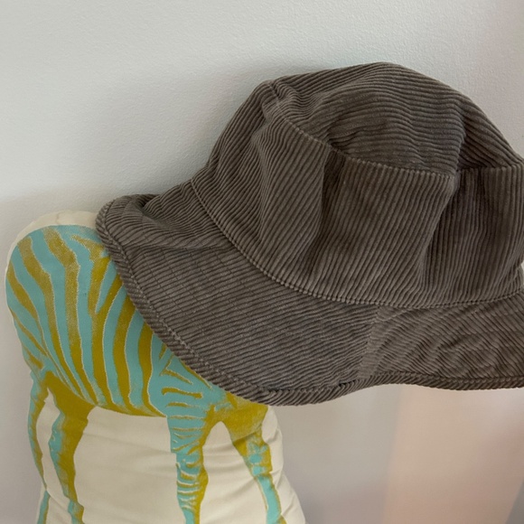 Ralph Lauren Corduroy Bucket Hat Taupe Large - Picture 2 of 4